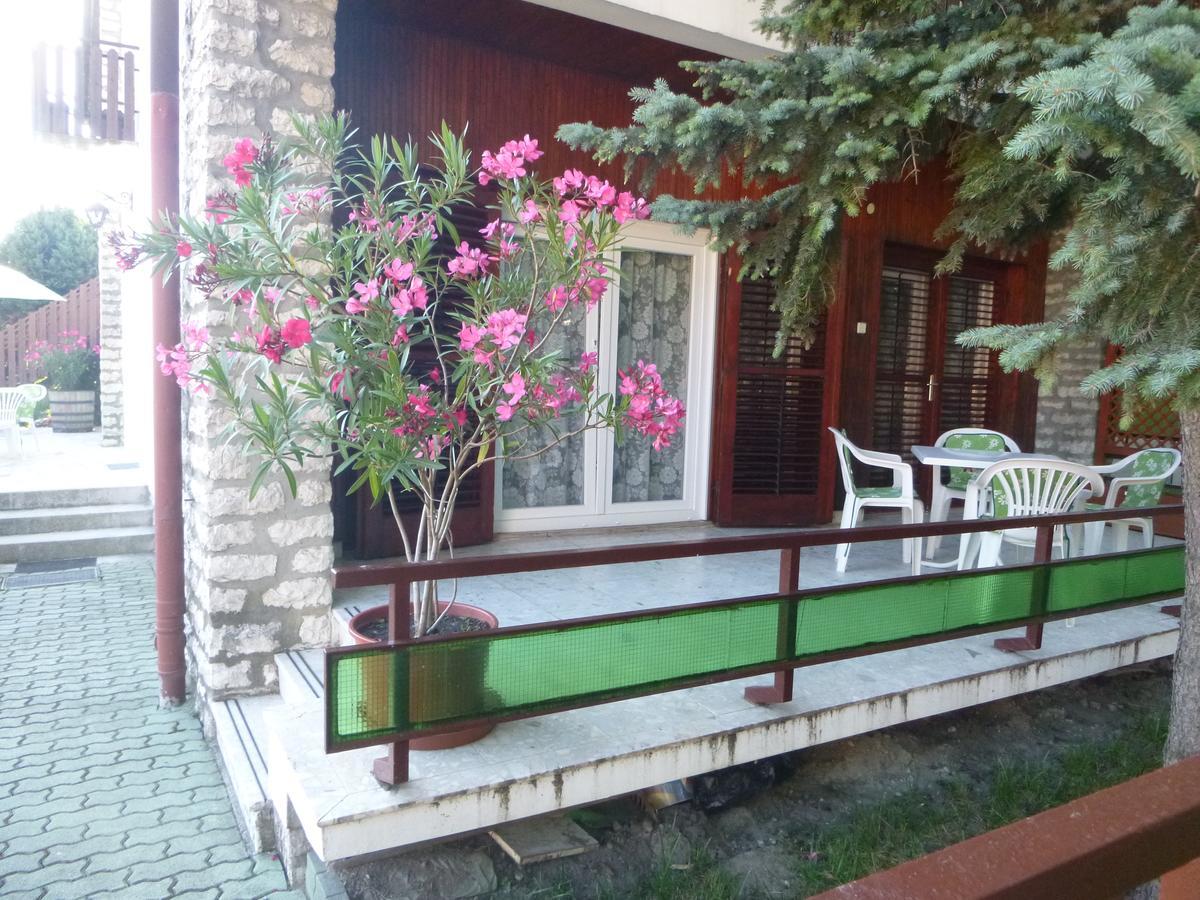 Oleander Holiday House Siófok Quarto foto